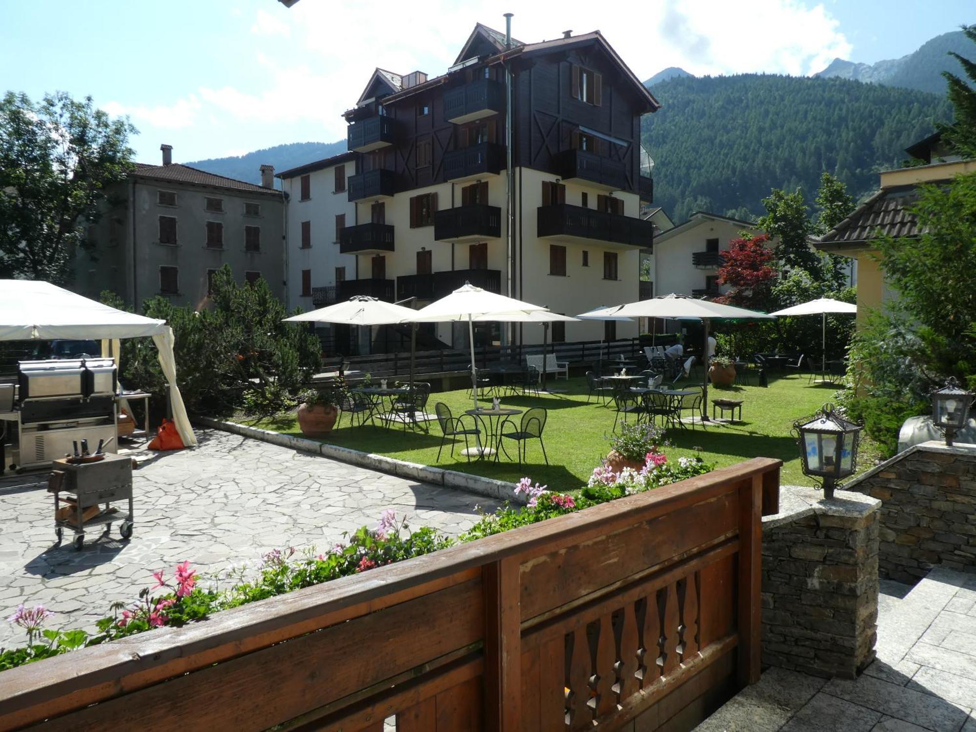 Hotel Posta アプリーカ エクステリア 写真